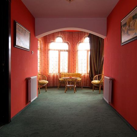 Pension Casa Dunarea Predeal Esterno foto