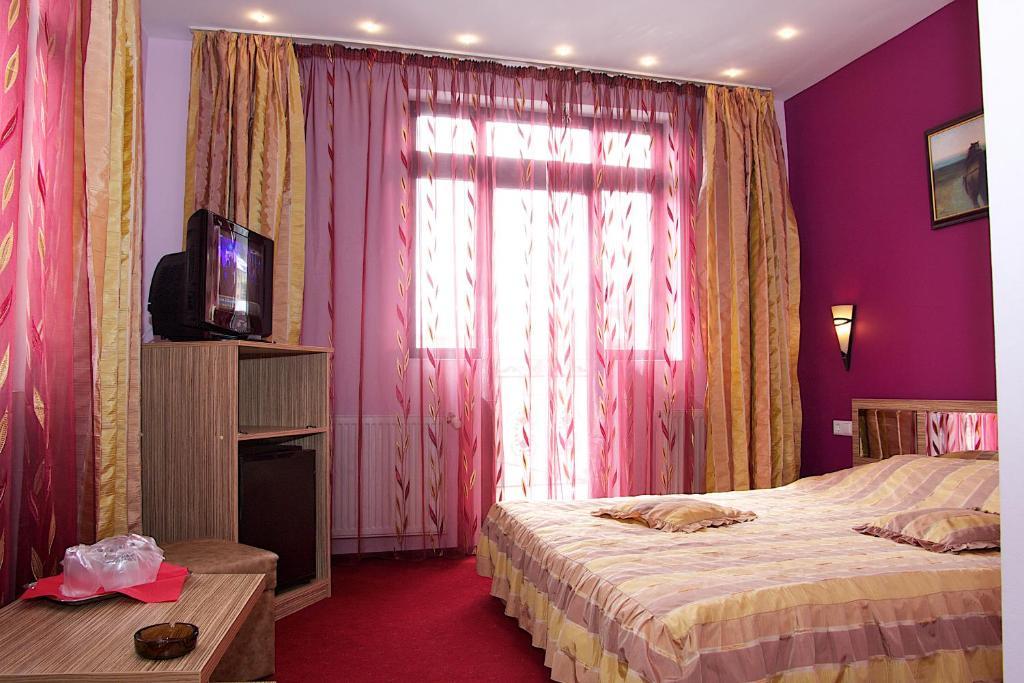 Pension Casa Dunarea Predeal Esterno foto