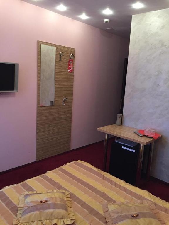 Pension Casa Dunarea Predeal Esterno foto